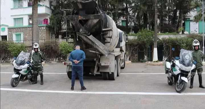 لقطات سائق الشاحنة في العاصمة