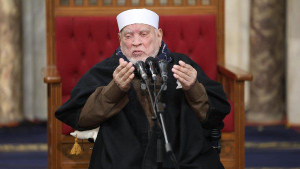 أخبرنا المراسل في آخر عشرة أيام من عشرة أيام