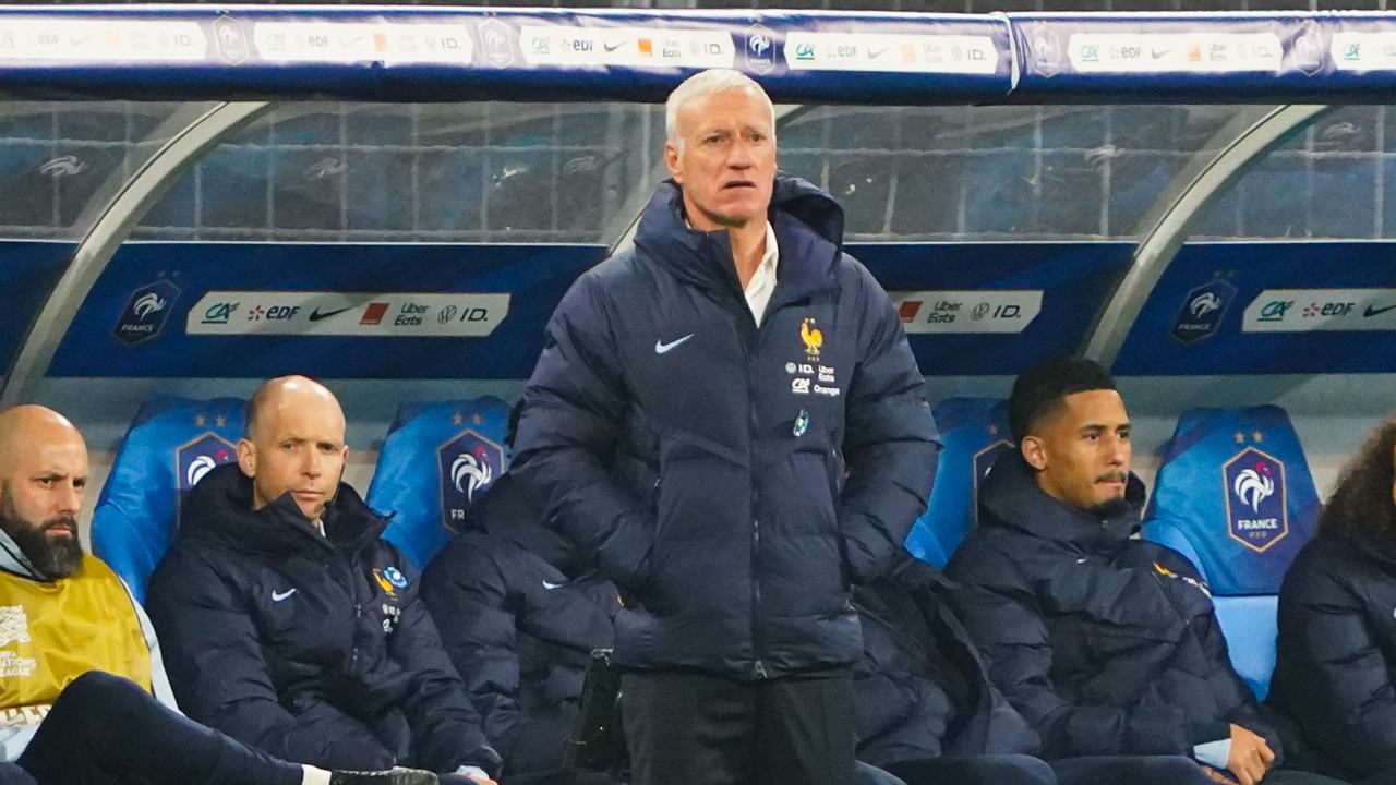 أصدرت Deschamps غرفة خزانةها!