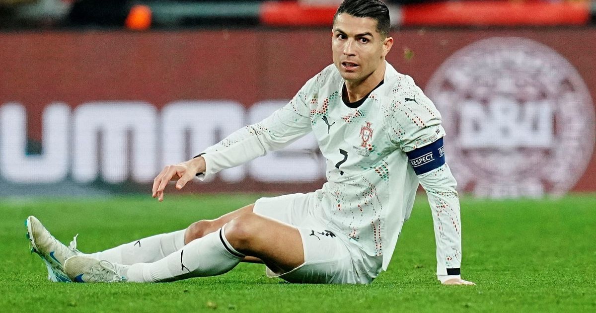 تساءلت البرتغال عن انتهاء صلاحية المنتخب الوطني لرونالدو